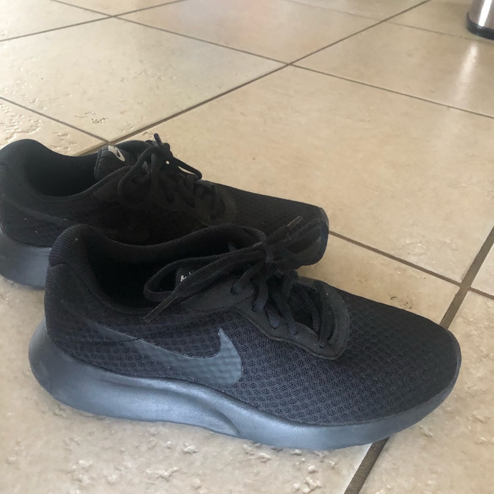 Nike women’s shoes